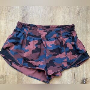 Lululemon hotty hot shorts 2.5 inch length